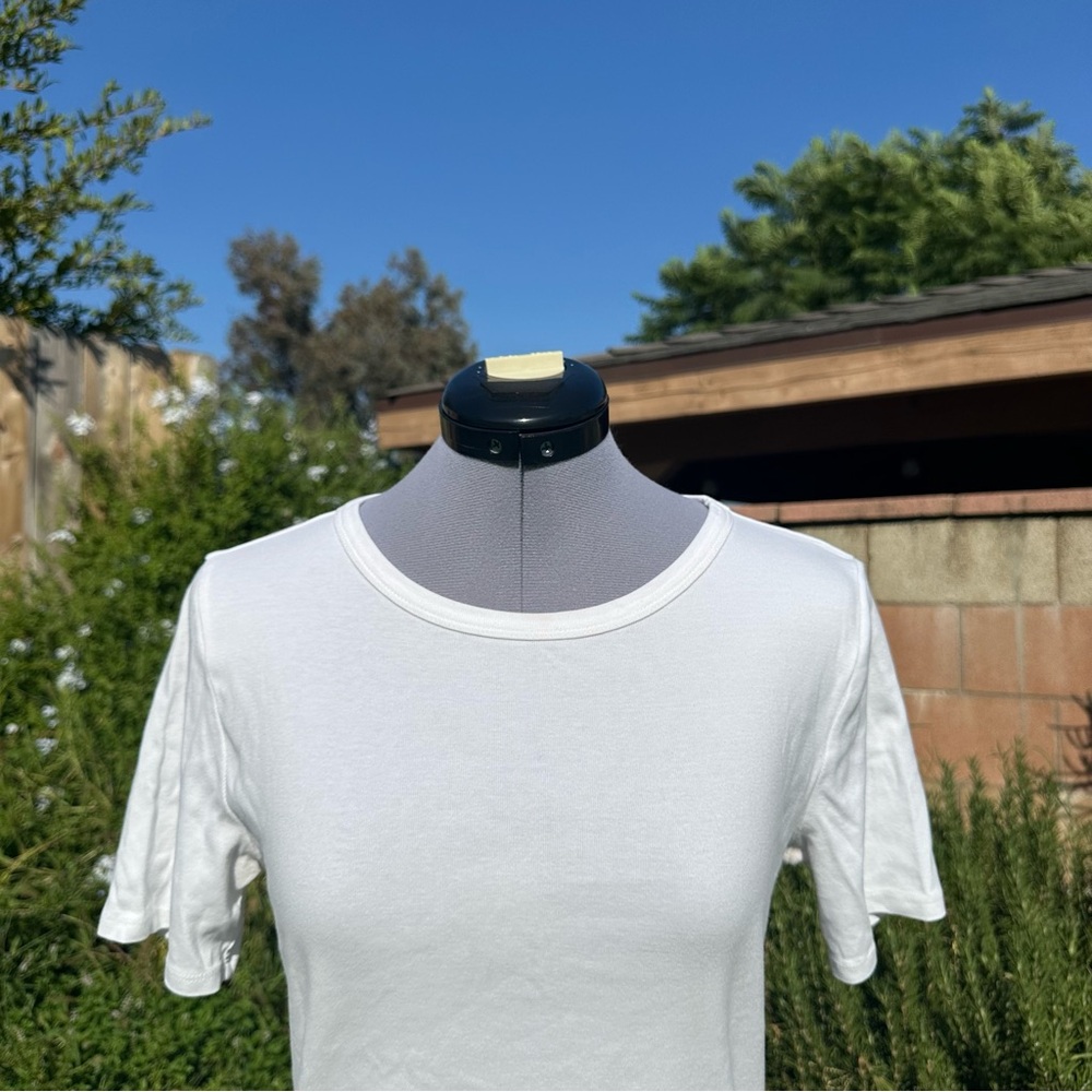 J. Crew Perfect Fit Size Medium White Basic T-Shirt - Picture 3 of 8
